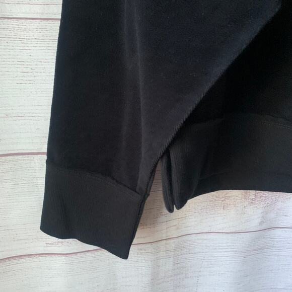 Joylab Women's Black Long Sleeve Shirt Velour Relaxed Sweatshirt Size Medium - Picture 6 of 11